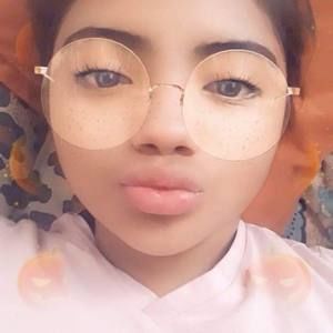 Meet your Posher, Daniela